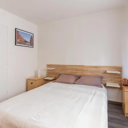 Bright & Contemporary 2bd *