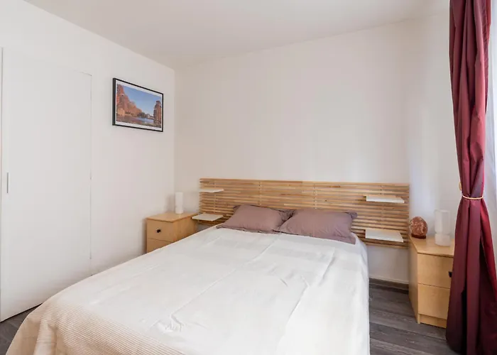 Bright & Contemporary 2bd *